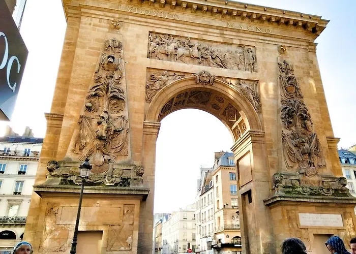 Superbe Porte Saint Martin *