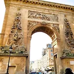 Superbe Porte Saint Martin *