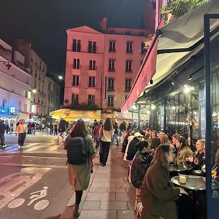 Superbe Porte Saint Martin * Paris