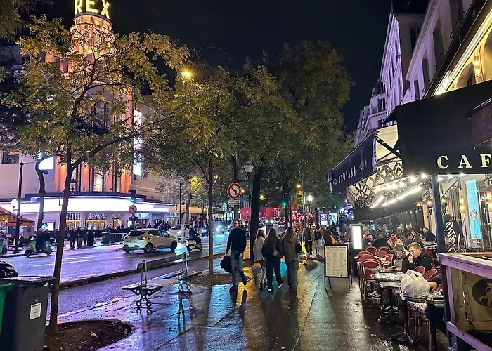 Superbe Porte Saint Martin *