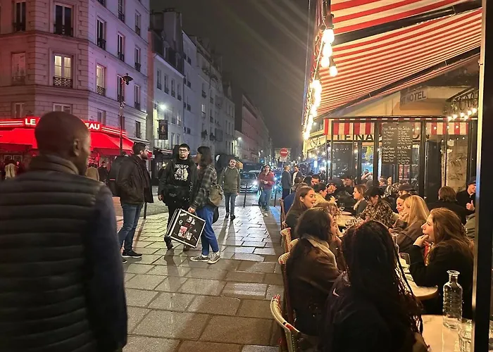 Superbe Porte Saint Martin 아파트 *