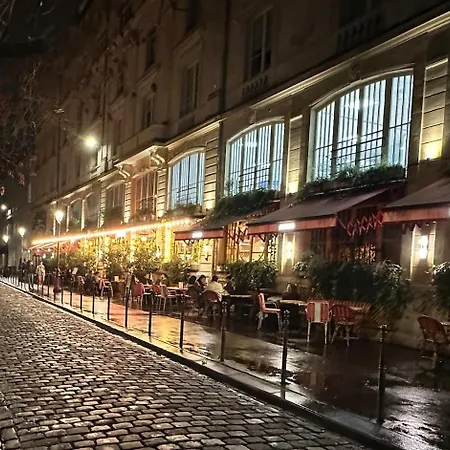 Superbe Porte Saint Martin Lägenhet *